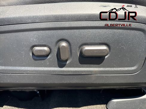 Used 2017 Lincoln Navigator L Reserve image 33