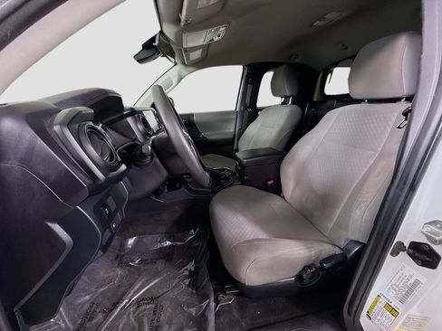 Used 2022 Toyota Tacoma SR image 21