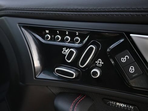 Used 2016 Jaguar F-TYPE S image 47