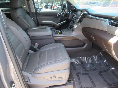 Used 2019 GMC Yukon Denali w/ Denali Ultimate Package RWD image 10