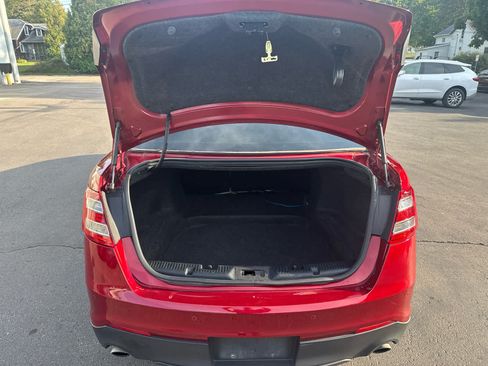 Used 2018 Ford Taurus SEL w/ Equipment Group 201A FWD image 15