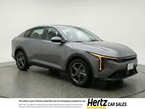 Used 2025 Kia K4 FWD image 1