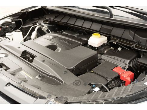 Used 2024 Nissan Pathfinder SL image 39