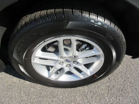 New 2026 Ford Explorer Active image 10