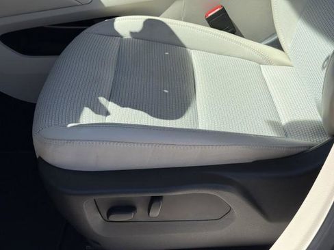 Used 2023 Buick Envision Preferred image 17