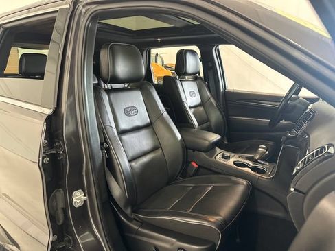 Used 2021 Jeep Grand Cherokee Overland AWD/4WD image 32