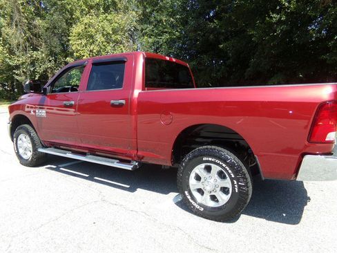Used 2015 RAM 2500 Tradesman w/ Chrome Appearance Group AWD/4WD image 9