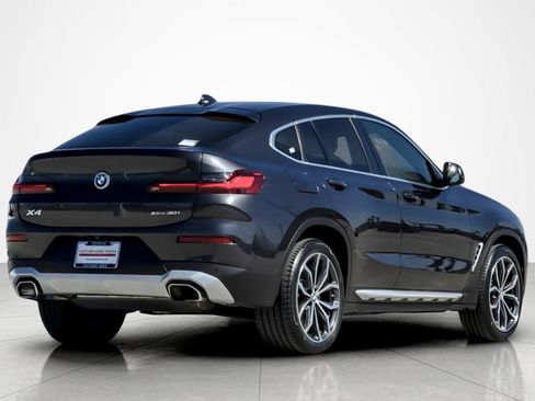 Used 2024 BMW X4 xDrive30i w/ Premium Package AWD/4WD image 5