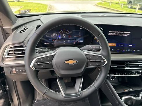 New 2026 Chevrolet Traverse LT w/ Driver Confidence Package AWD/4WD image 58
