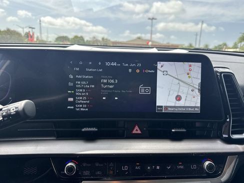 Used 2024 Kia Sportage EX FWD image 26