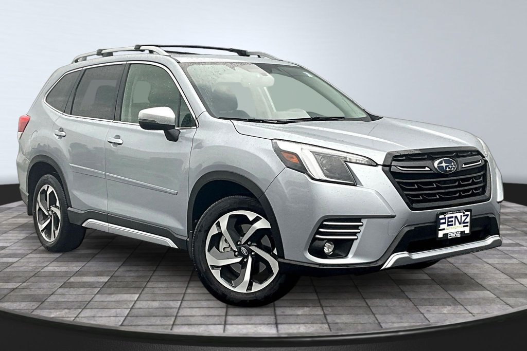 Used 2024 Subaru Forester Touring w/ POP Package 3 AWD/4WD image 3