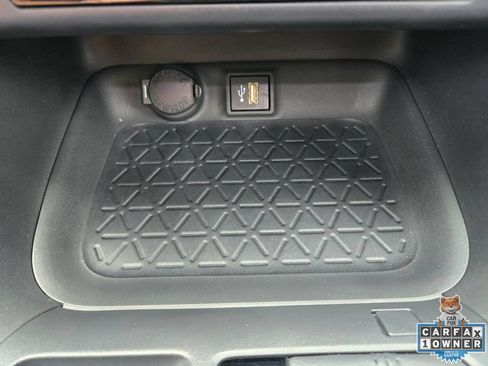 Used 2025 Toyota RAV4 XSE AWD/4WD image 33