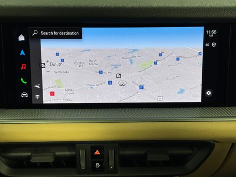 Used 2024 Porsche Cayenne w/ Sport Chrono Package image 26