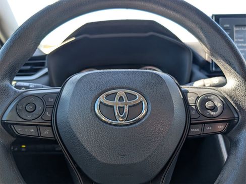 Used 2021 Toyota RAV4 XLE image 20