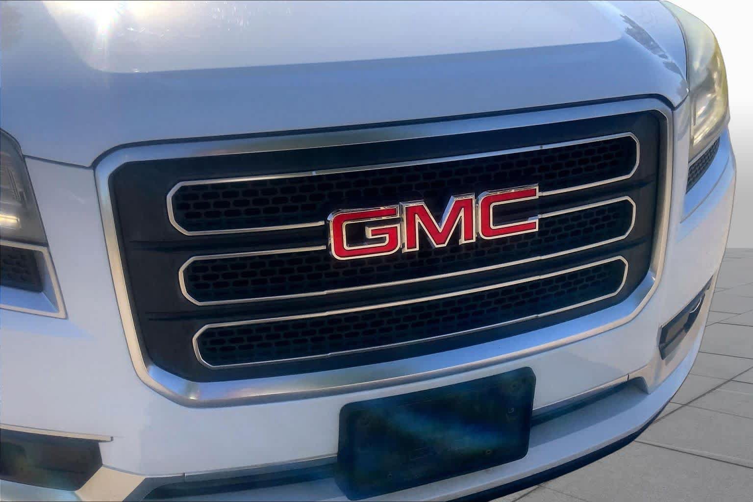 Used 2016 GMC Acadia SLT w/ Open Road Package AWD/4WD image 29