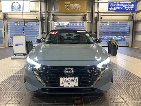 Used 2024 Nissan Sentra SR w/ SR Premium Package image 2