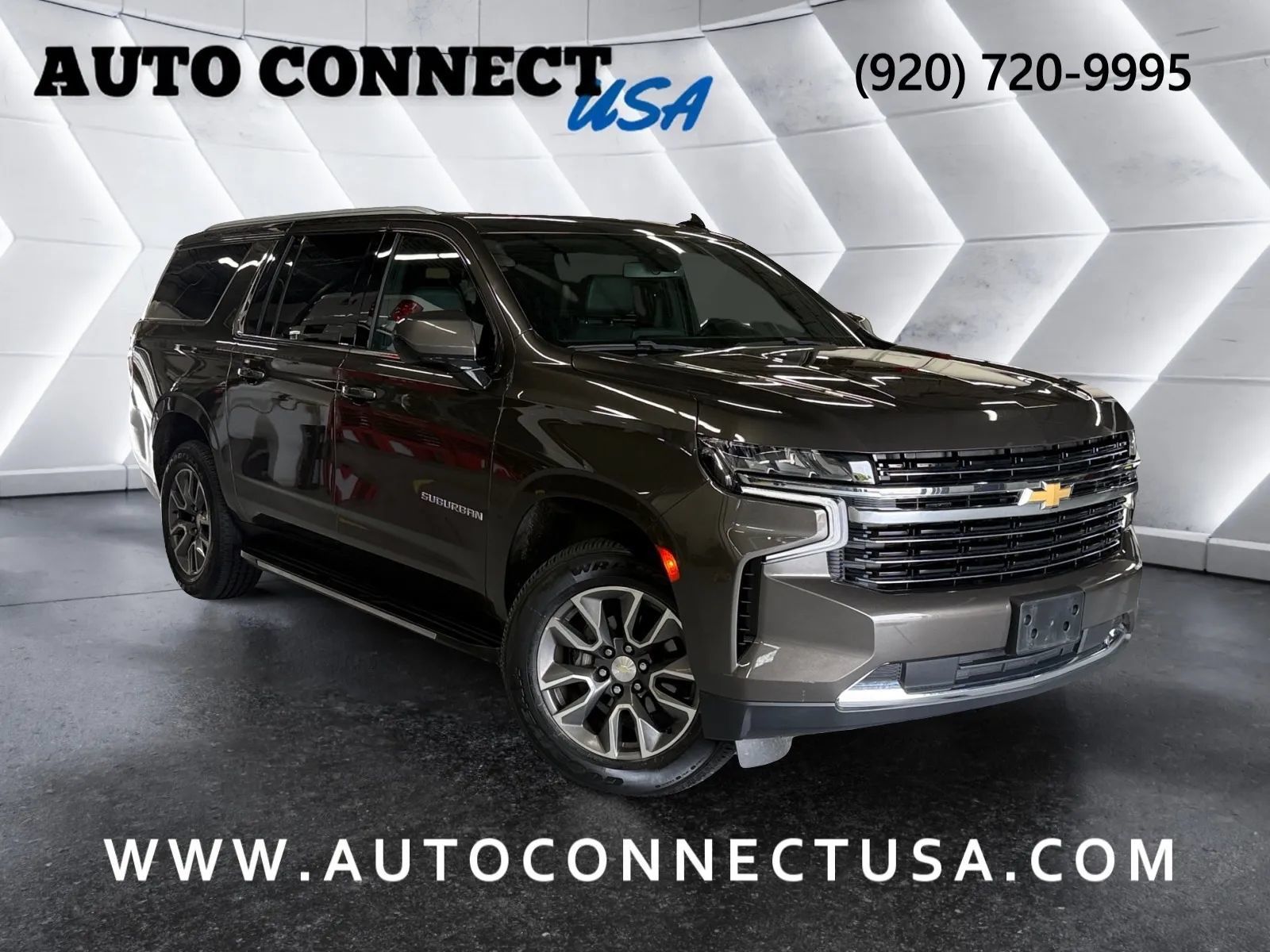 Used 2021 Chevrolet Suburban LT w/ Rear Media and Nav Package AWD/4WD image 3