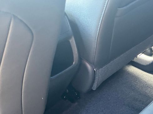 Used 2025 Buick Envista Sport Touring image 23