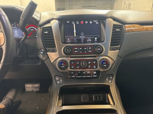 Used 2016 GMC Yukon Denali w/ Open Road Package image 38