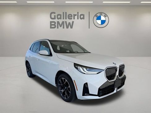 Used 2025 BMW X3 xDrive30i AWD/4WD image 5