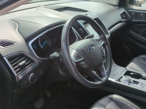 Used 2020 Ford Edge Titanium w/ Equipment Group 301A AWD/4WD image 10