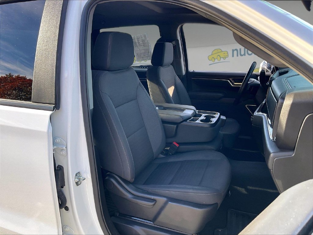 Used 2025 Chevrolet Silverado 1500 LT AWD/4WD image 10