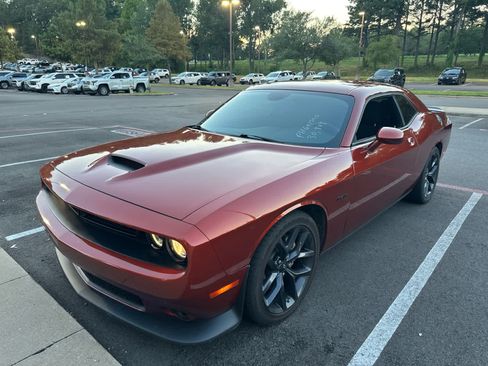 Used 2023 Dodge Challenger R/T w/ Blacktop Package RWD image 2