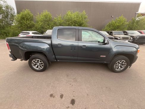 Used 2020 GMC Canyon All Terrain w/ Trailering Package AWD/4WD image 8