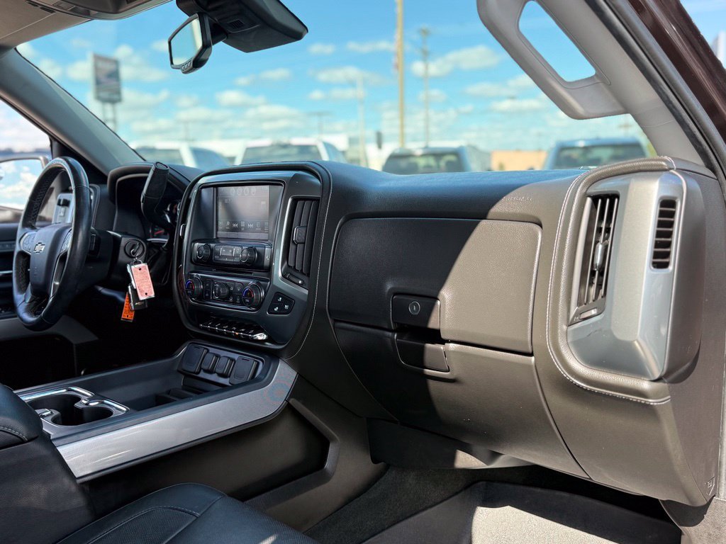 Used 2016 Chevrolet Silverado 1500 LTZ Z71 w/ LTZ Plus Package AWD/4WD image 16