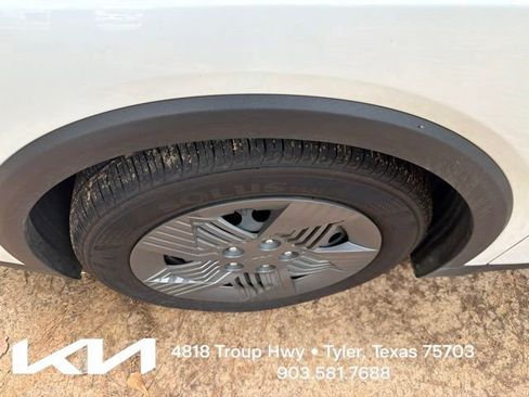 Certified 2025 Kia K4 FWD image 4