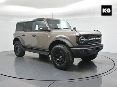 New 2025 Ford Bronco Outer Banks w/ Sasquatch Package