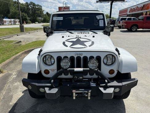 Used 2013 Jeep Wrangler Unlimited Sahara w/ Dual Top Group AWD/4WD image 13
