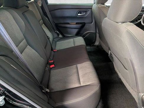 Used 2025 Nissan Rogue SV FWD image 26