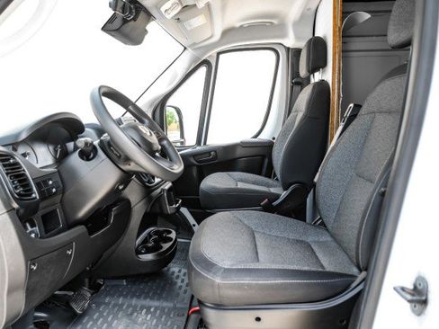 Used 2023 RAM ProMaster 3500 FWD image 3
