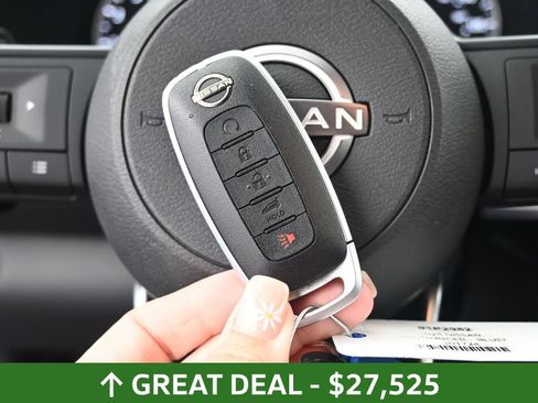 Used 2025 Nissan Pathfinder SV FWD image 36