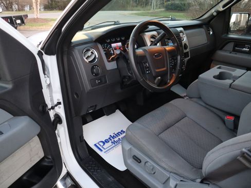 Used 2014 Ford F150 XLT w/ Equipment Group 302A Luxury image 3