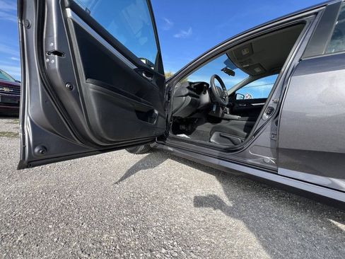 Used 2017 Honda Civic LX image 11
