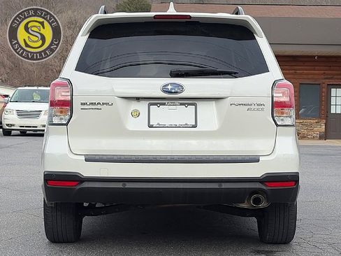 Used 2017 Subaru Forester 2.5i Touring image 5