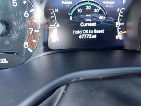 Used 2025 Jeep Compass Trailhawk AWD/4WD image 16