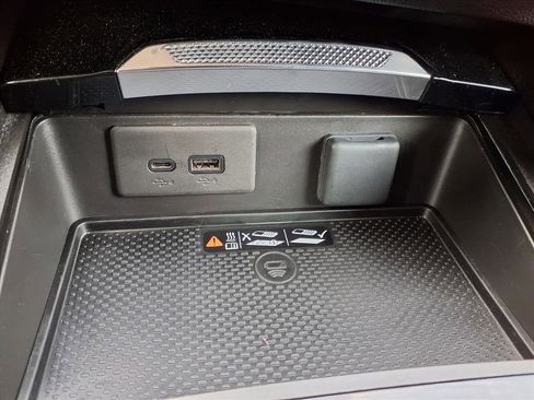 Used 2024 Buick Envision Preferred image 8