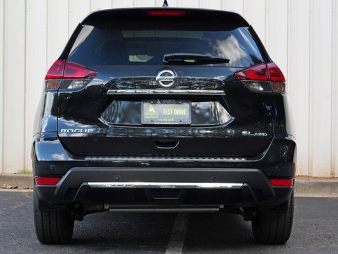 Used 2019 Nissan Rogue SL w/ Premium Package AWD/4WD image 10