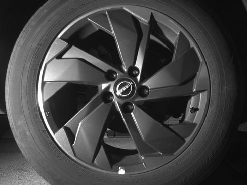 Used 2025 Nissan Rogue SV FWD image 15