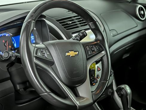 Used 2016 Chevrolet Trax LT w/ LT Sun and Sound Package FWD image 20