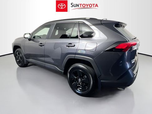 Used 2025 Toyota RAV4 XLE w/ Convenience Package FWD image 6