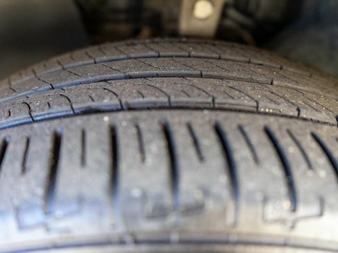 Used 2017 Audi A4 2.0T Ultra Premium w/ Convenience Package image 31