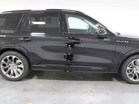 New 2026 Lincoln Aviator 2WD image 10