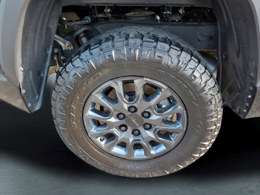 Used 2025 Toyota Tundra SR5 AWD/4WD image 13