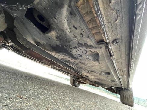 Used 2016 Volkswagen Tiguan S image 12