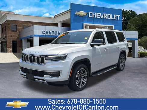 Used 2024 Jeep Wagoneer Series II w/ Flexible Seating Group AWD/4WD image 1