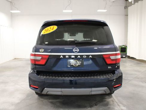 Used 2024 Nissan Armada SL w/ Captain's Chairs Package image 8